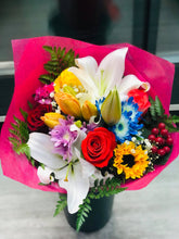 Load image into Gallery viewer, Designer's Bouquet Choice