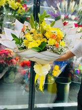 Load image into Gallery viewer, Mix Yellow Buchón
